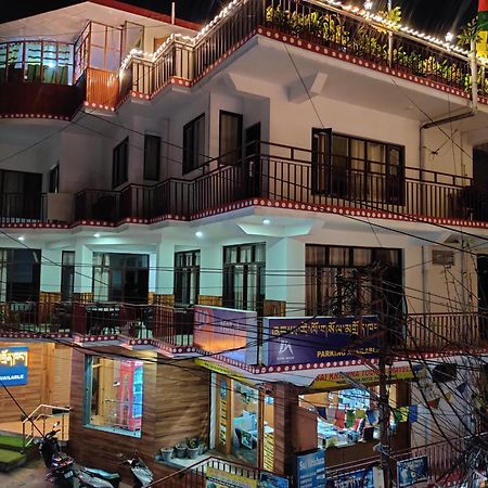 מקלוד גאנג' Hotel Akash - Luxury Hotel In Mcleodganj מראה חיצוני תמונה