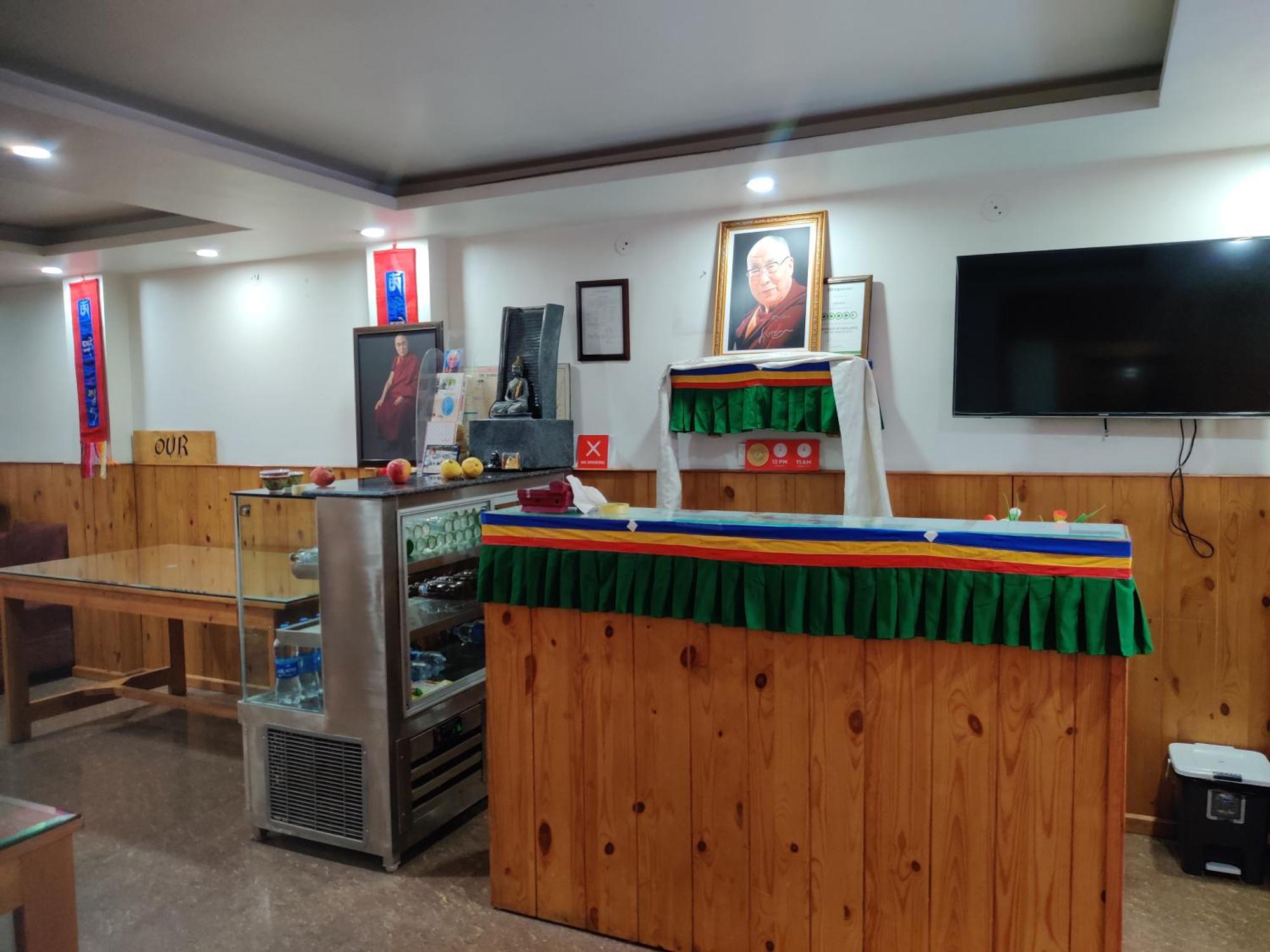 מקלוד גאנג' Hotel Akash - Luxury Hotel In Mcleodganj מראה חיצוני תמונה
