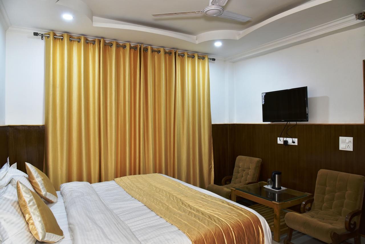 מקלוד גאנג' Hotel Akash - Luxury Hotel In Mcleodganj מראה חיצוני תמונה