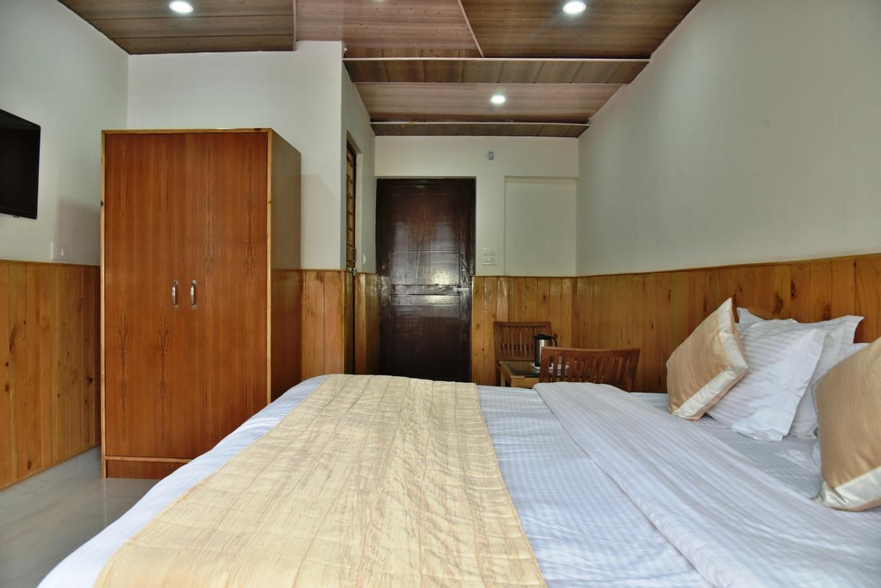 מקלוד גאנג' Hotel Akash - Luxury Hotel In Mcleodganj מראה חיצוני תמונה