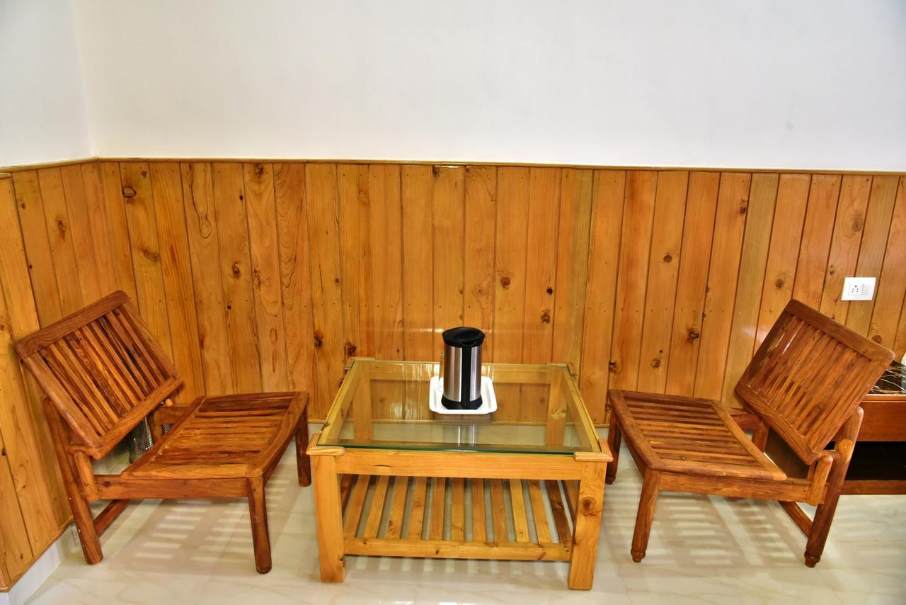 מקלוד גאנג' Hotel Akash - Luxury Hotel In Mcleodganj מראה חיצוני תמונה