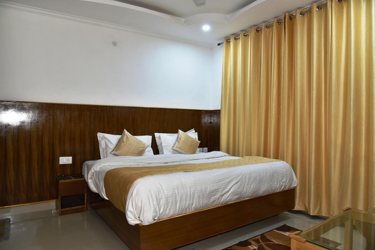 מקלוד גאנג' Hotel Akash - Luxury Hotel In Mcleodganj מראה חיצוני תמונה