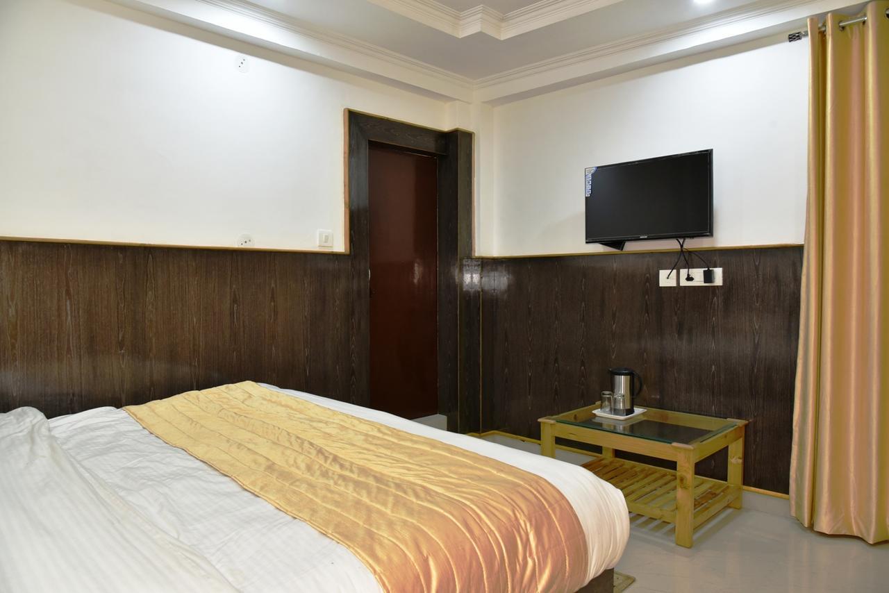 מקלוד גאנג' Hotel Akash - Luxury Hotel In Mcleodganj מראה חיצוני תמונה