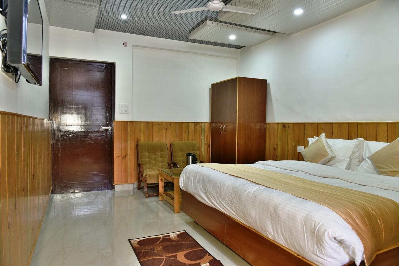 מקלוד גאנג' Hotel Akash - Luxury Hotel In Mcleodganj מראה חיצוני תמונה