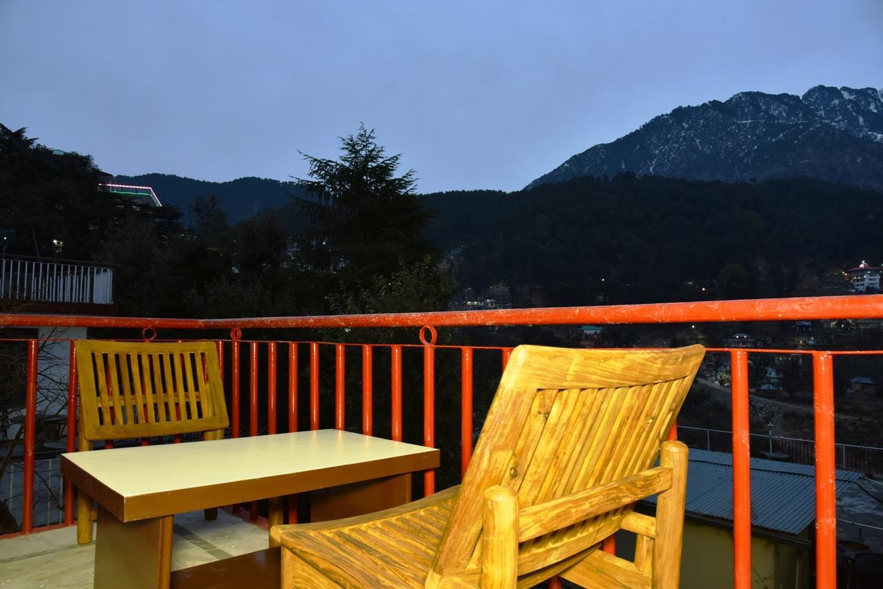 מקלוד גאנג' Hotel Akash - Luxury Hotel In Mcleodganj מראה חיצוני תמונה