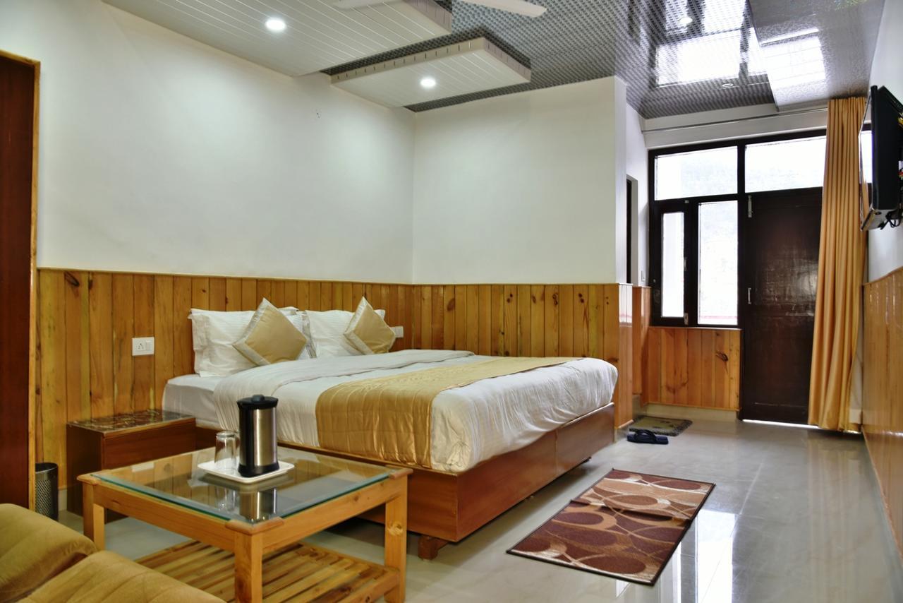 מקלוד גאנג' Hotel Akash - Luxury Hotel In Mcleodganj מראה חיצוני תמונה