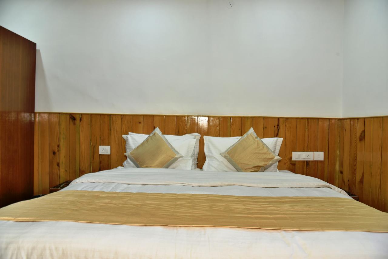 מקלוד גאנג' Hotel Akash - Luxury Hotel In Mcleodganj מראה חיצוני תמונה